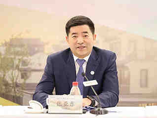 拉横幅庆祝,绿城在上海、杭州开挂拿地,两天投了180亿-叭楼楼市分享网