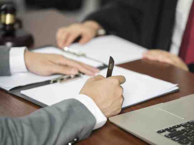 买房首付和签合同顺序是多少？买房签合同前要确认哪些信息？-叭楼楼市分享网