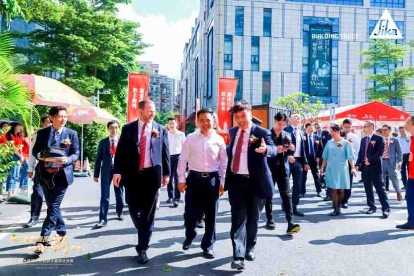 攀行业新高度，创百亿新平台！