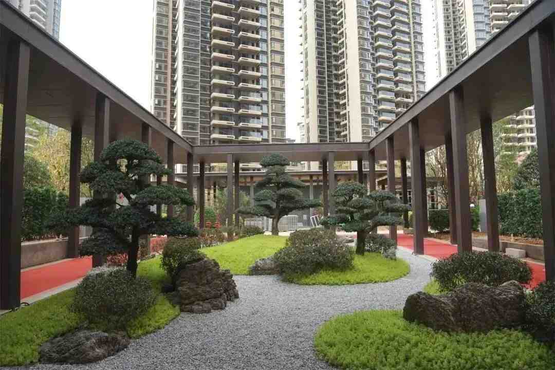 铃鹿石灰石匠心之作:南宁银光御品——尽显奢华新中式