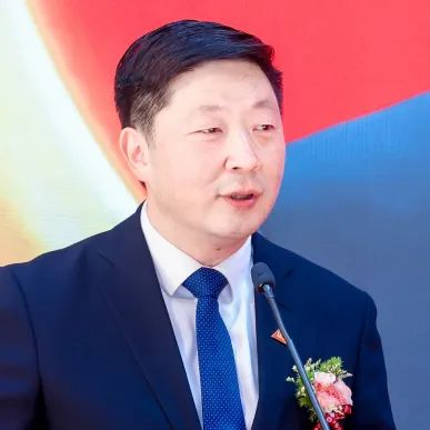 攀行业新高度，创百亿新平台！