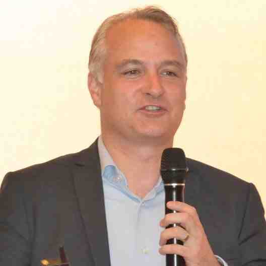 扛住市场低迷,竞品低价,逆风飞扬显英雄本色