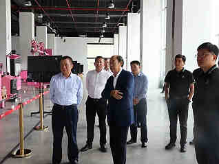 碧桂园辟谣“创始人父女或已离境”,杨国强再度现身-叭楼楼市分享网