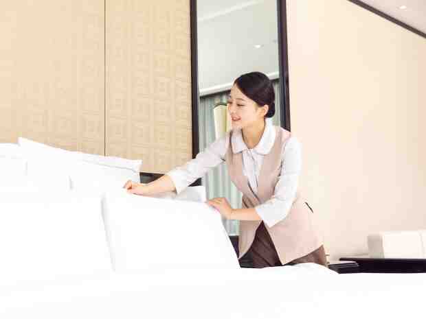 爷爷奶奶有1千多万还在当保洁,有了房子还需要奋斗吗?-叭楼楼市分享网