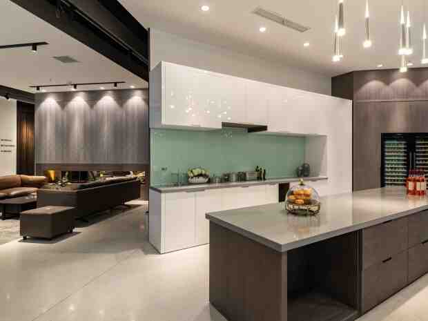 7人把别墅样板间偷成毛坯房，私闯他人住宅盗窃财物承担什么后果-叭楼楼市分享网